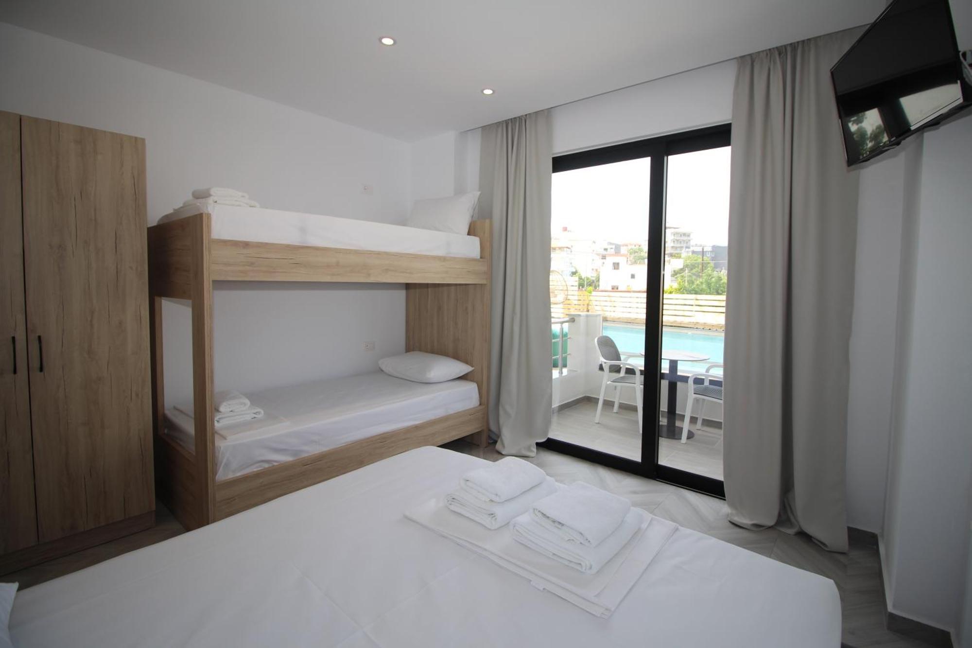 Noa Boutique Ksamil